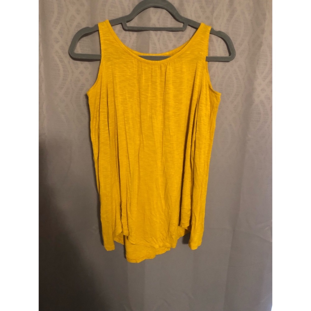 Old navy cold shoulder long sleeve tee
